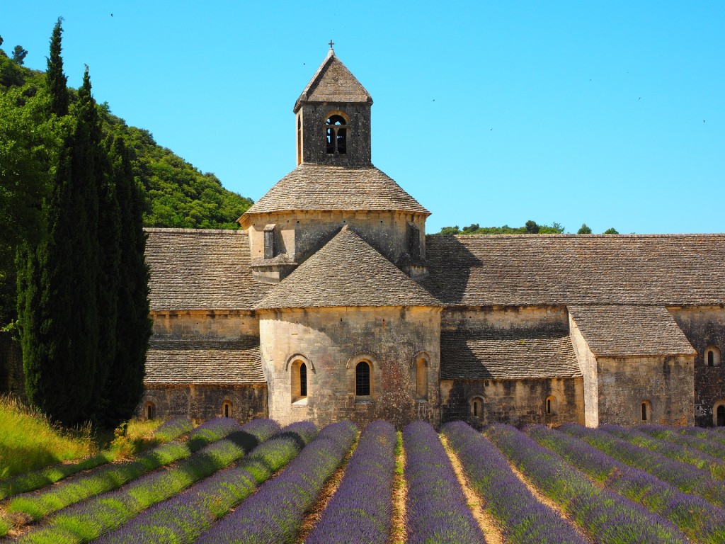 Opatstvi_Abbaye_de_senanque_Provance-1024x768